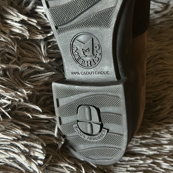 Almost new Mephisto Women's Soriane Loafer Leather Size 6 Walnut Color - Picture 7 of 8